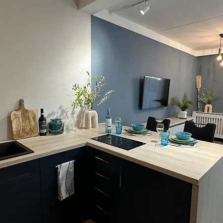 Coastal Comfort Apartman *