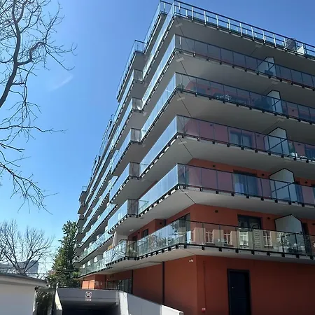 Coastal Comfort Apartman *